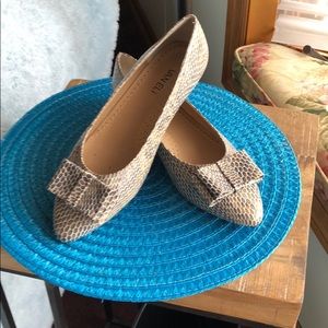 Shoes from Vaneli Garnet